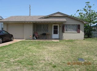 4655 NW Ozmun Ave, Lawton, OK 73505