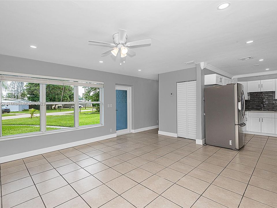 1st image of 1543 NW 12th Ave