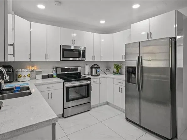 3330 NW 175th St #3330, Miami Gardens, FL 33056
