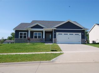 110 Cherry Ln, Riverside, IA 52327