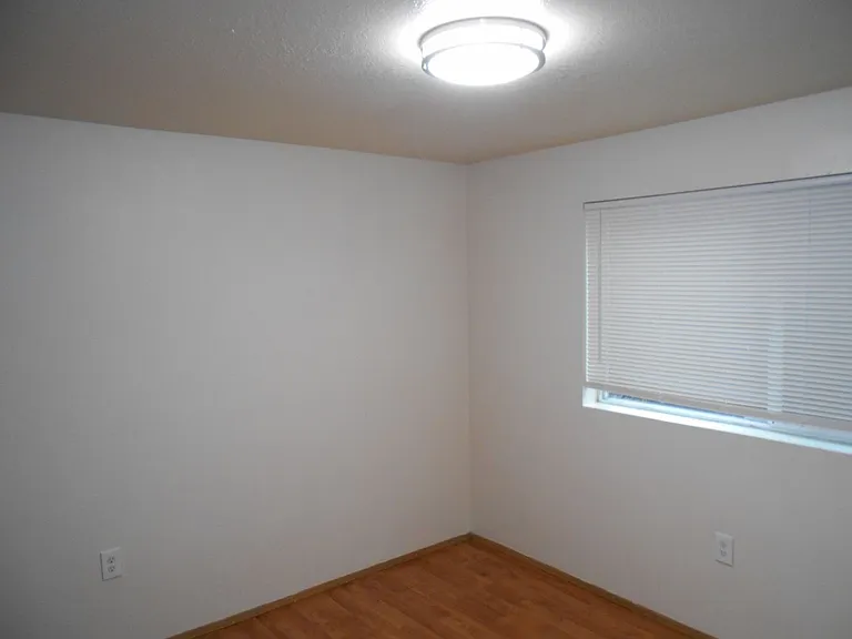 9327-9347 SE Ramona St — Photo 9