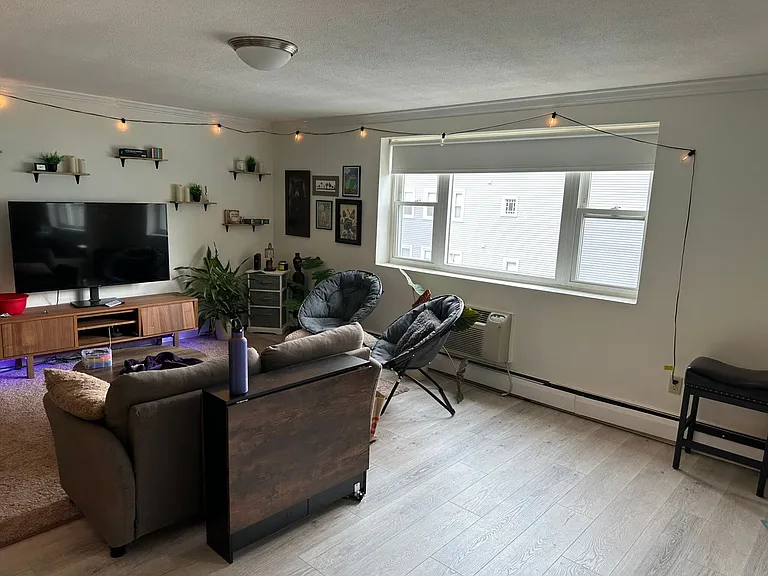 14 Westford St #6 — Photo 7