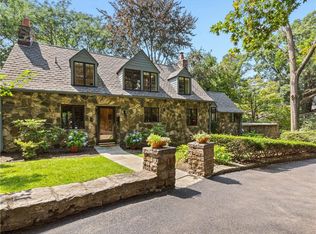 8 Garmany Pl, Yonkers, NY 10710