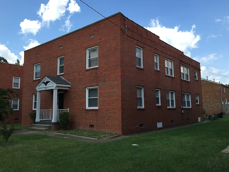 3532 Floyd Avenue — Photo 6