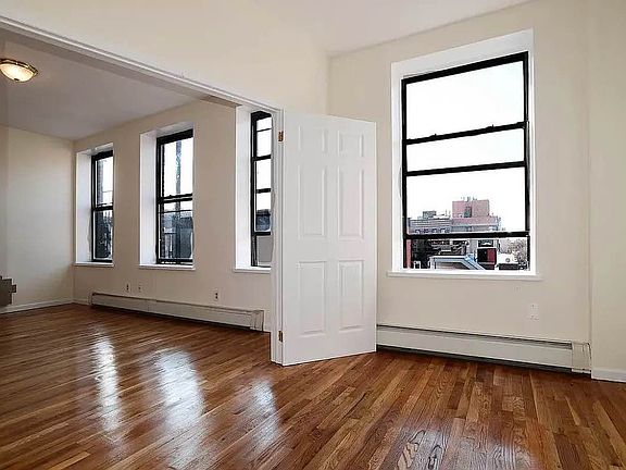3rd image of 77 Delancey St APT 4D