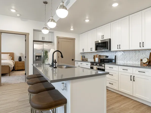 224 N Chapparral Dr #M201, Hurricane, UT 84737