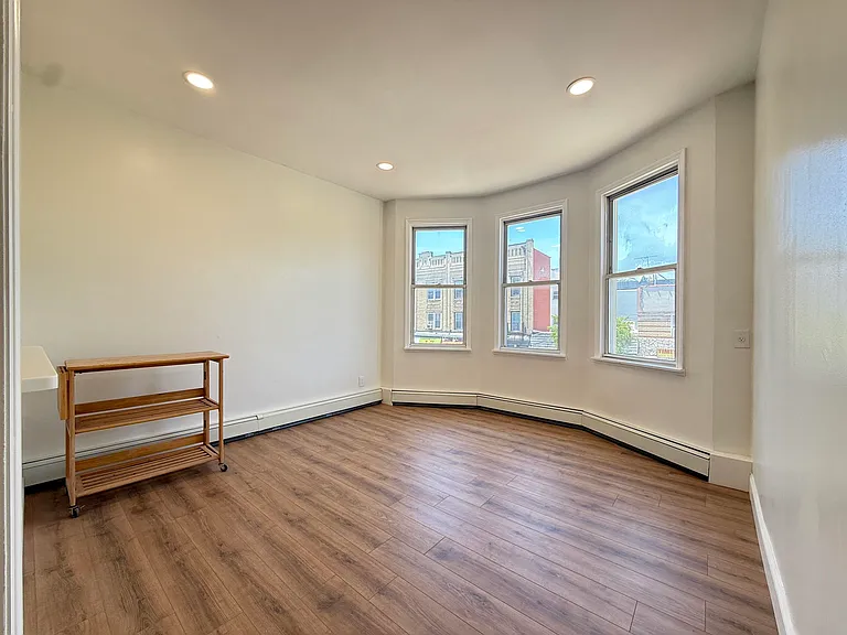 892 Broadway #2 — Photo 5
