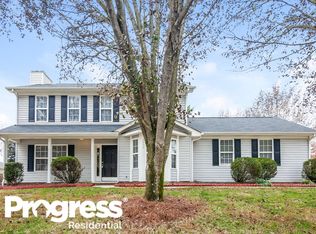 8932 Steelechase Dr, Charlotte, NC 28273