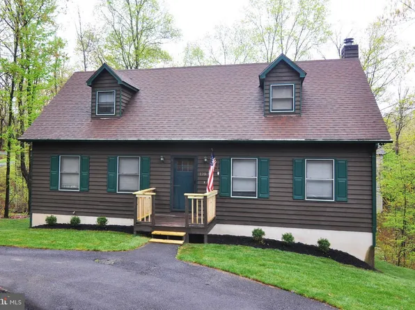 128-130 Dogwood Dr, Cross Junction, VA 22625