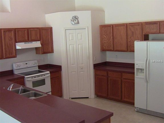 4th image of 1821 Summit Oak Cir
