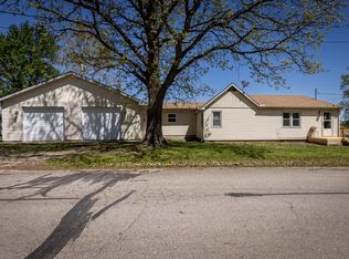 114 E Clark St, Mayetta, KS 66509