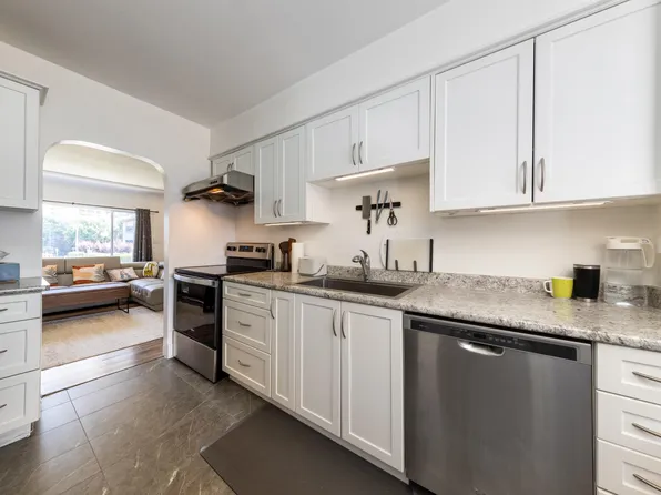 7209 Elwell St, Burnaby, BC V5E 1K7