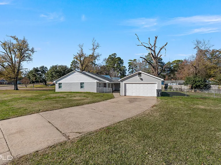 3521 Madison Park Blvd — Photo 12
