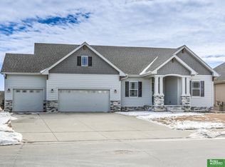 6601 S 199th Ave, Omaha, NE 68135