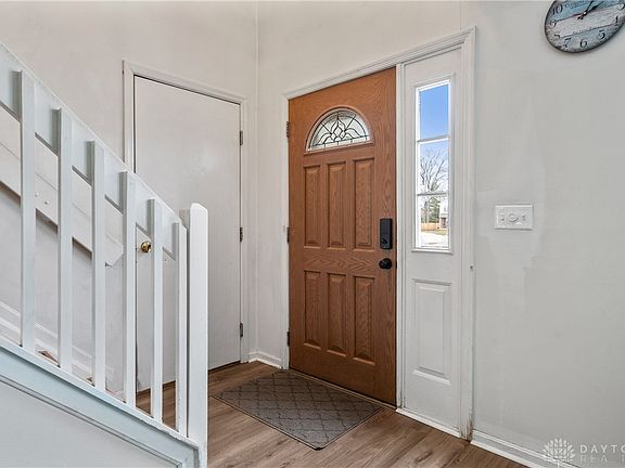 5th image of 325 Park Dr