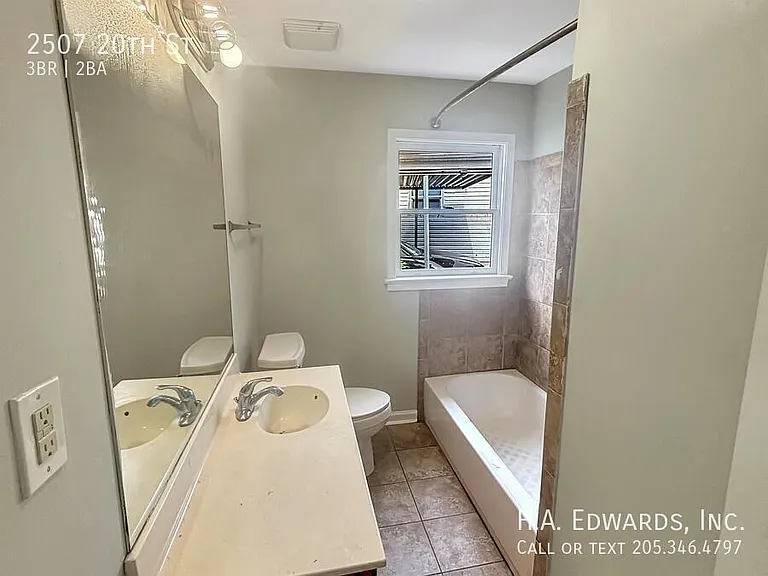 2507 20th St — Photo 6