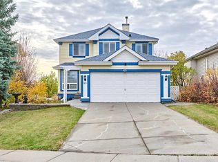 65 N Somerglen Park SW, Calgary, AB T2Y 3M5