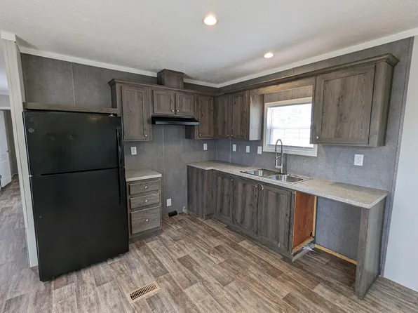 Farmville Homes, LLC