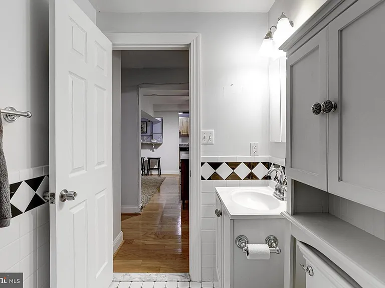 1833 S St NW #B1 — Photo 15