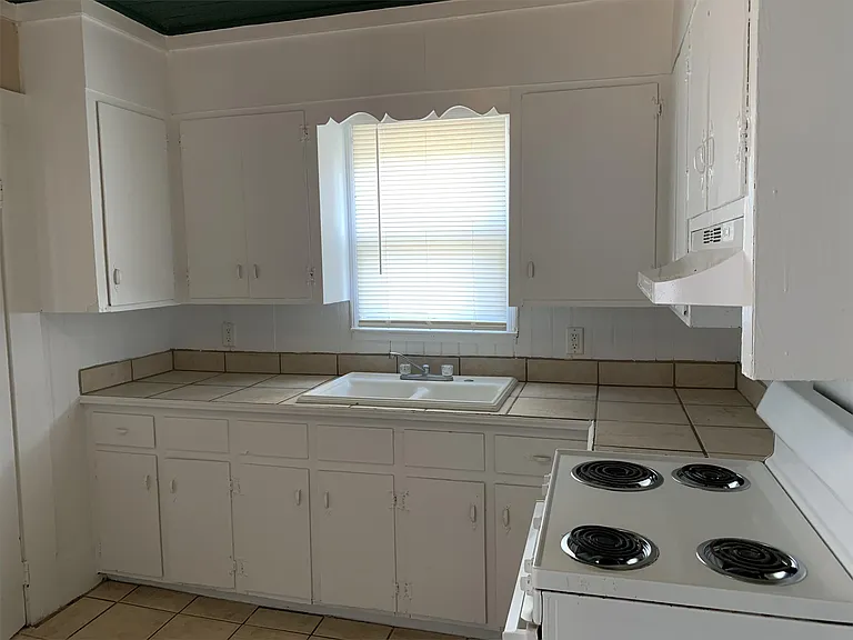 113 Maple St — Photo 19