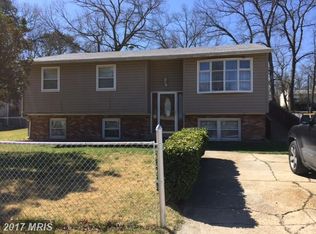 8707 Chestnut Ridge Dr, Laurel, MD 20707