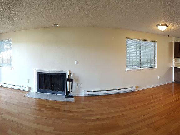 4th image of 3023 14th Ave W #101