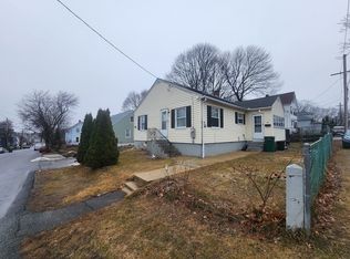 44 Cane St, Fitchburg, MA 01420
