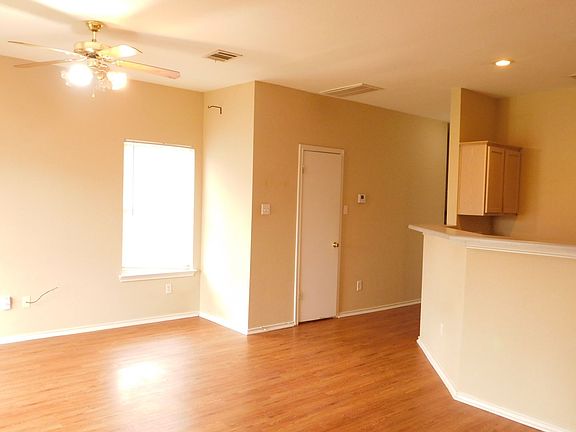 3rd image of 6726 Windrift Way #B