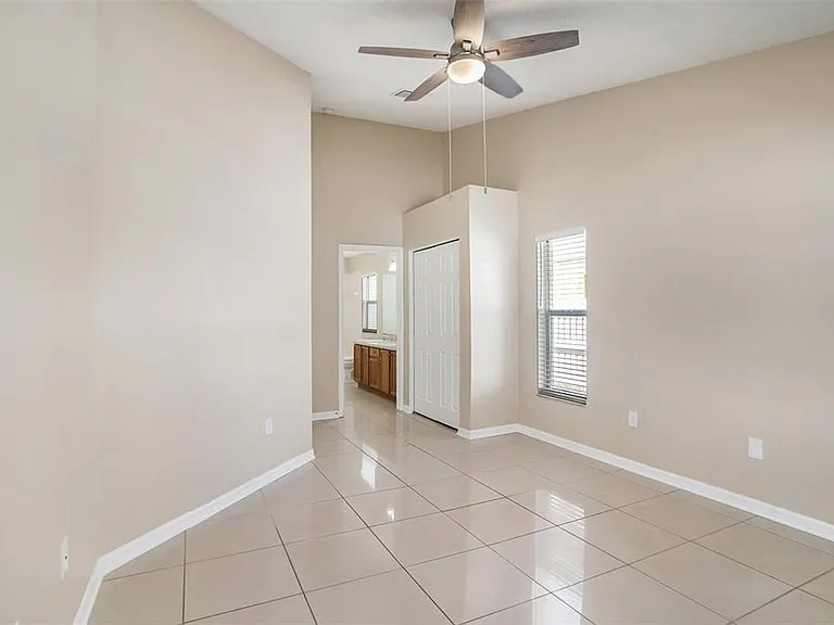 12712 Longcrest Dr — Photo 15