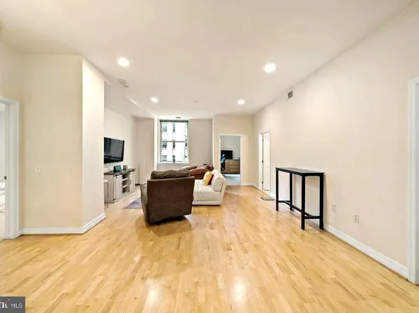 1600 Arch St #1806, Philadelphia, PA 19103