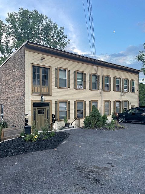 1st image of 13 Elm St #3