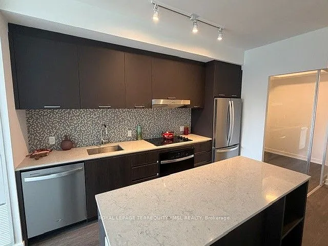 8188 Yonge St #208 — Photo 8