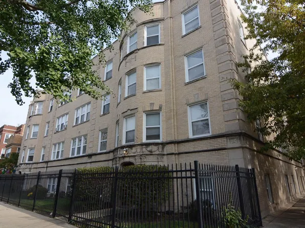 6305 N Claremont Ave APT 3, Chicago, IL 60659
