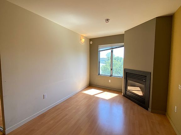 5th image of 1468 25th St