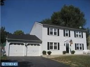 5648 Cricket Ln, Bensalem, PA 19020