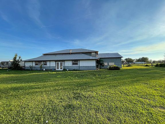 2nd image of 1634 SW County Road 661