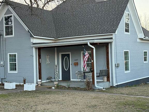 2nd image of 407 S Reagan St