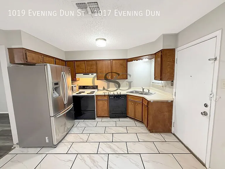 1019 Evening Dun St #1017 — Photo 15