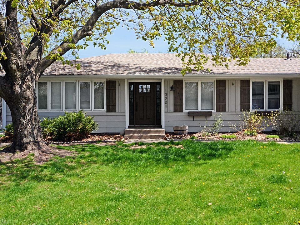 1st image of 13201 Walnut Dr