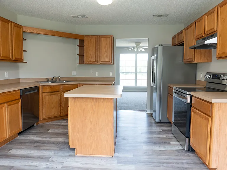 465 Jillian Dr — Photo 5