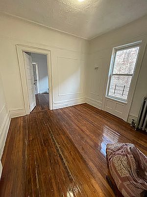 4th image of 325 E 26th St Floor 2