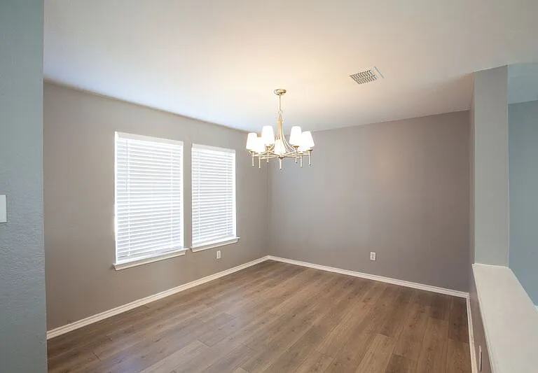 2621 Sundance Dr — Photo 3