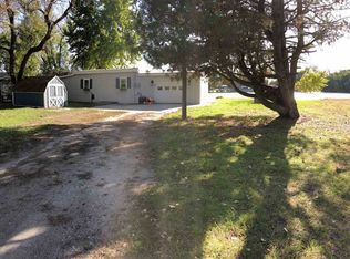 702 Andys North Shore Dr, Norfolk, NE 68701