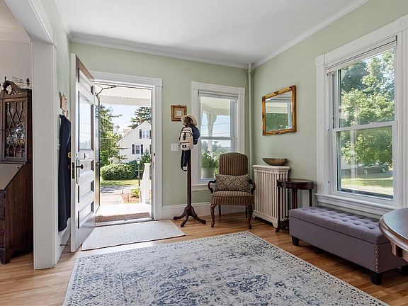 4th image of 6 Prospect St
