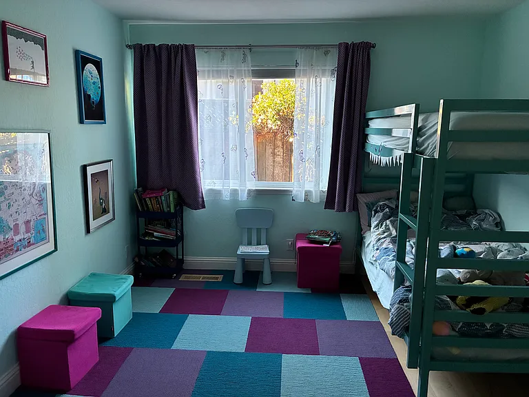 2142 Roosevelt Ave — Photo 15