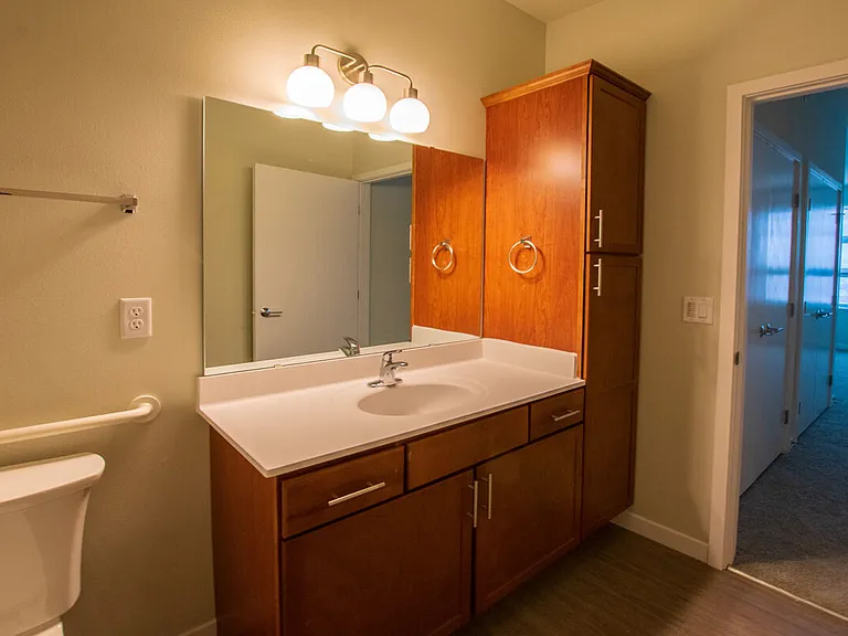 The Landing at 818 — Photo 23
