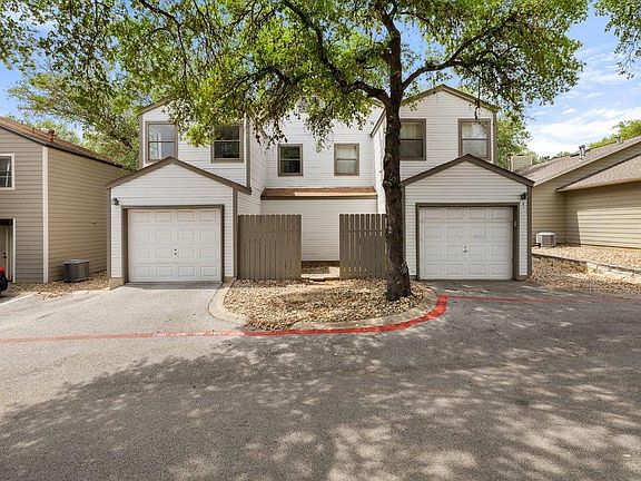 2nd image of 7825 Beauregard Cir APT 4