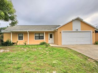 126 SW Oakridge Dr, Port Saint Lucie, FL 34984