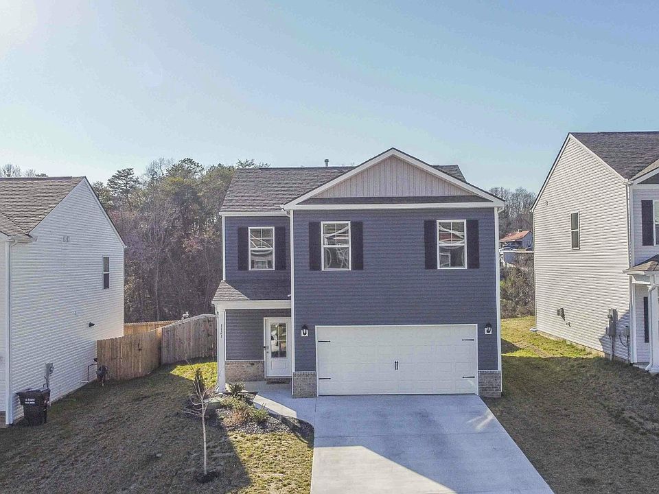 1st image of 1121 Amber Vista Ln