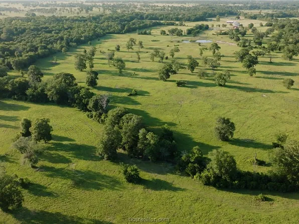 19585 Fm 2620 Rd, Bedias, TX 77831